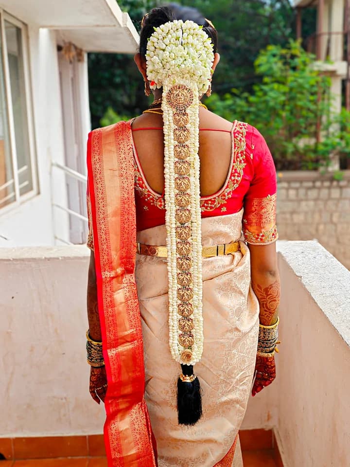 Jayasri Makeovers - Professional hd-bridal makeup and hairstyling in Bangalore
