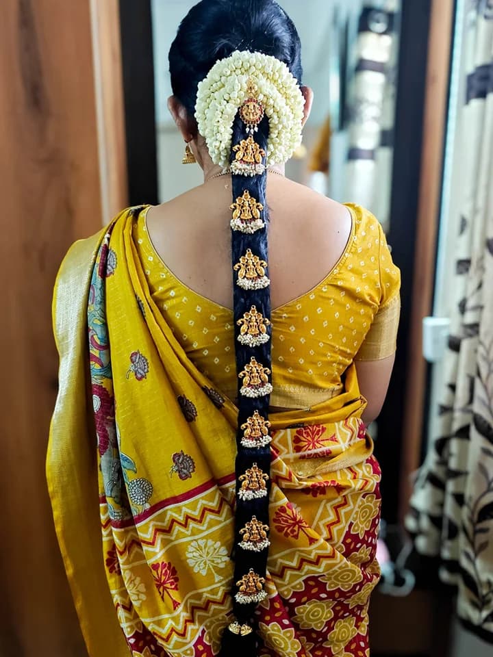 Jayasri Makeovers - Professional hairstyle makeup and hairstyling in Bangalore