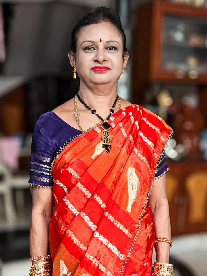 Jayasri Makeovers simple